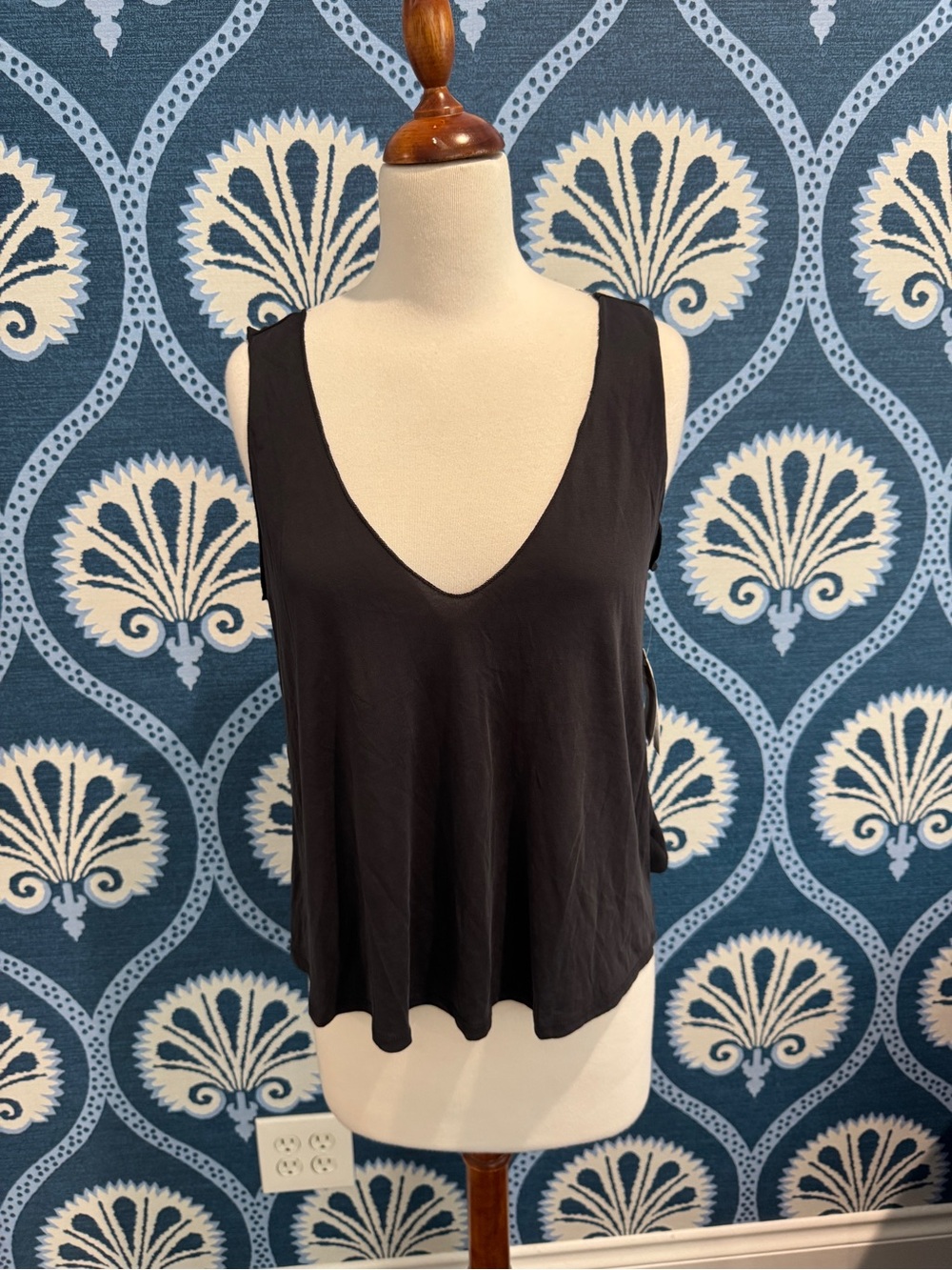 Abound Black V-Neck Sleeveless Tank Top